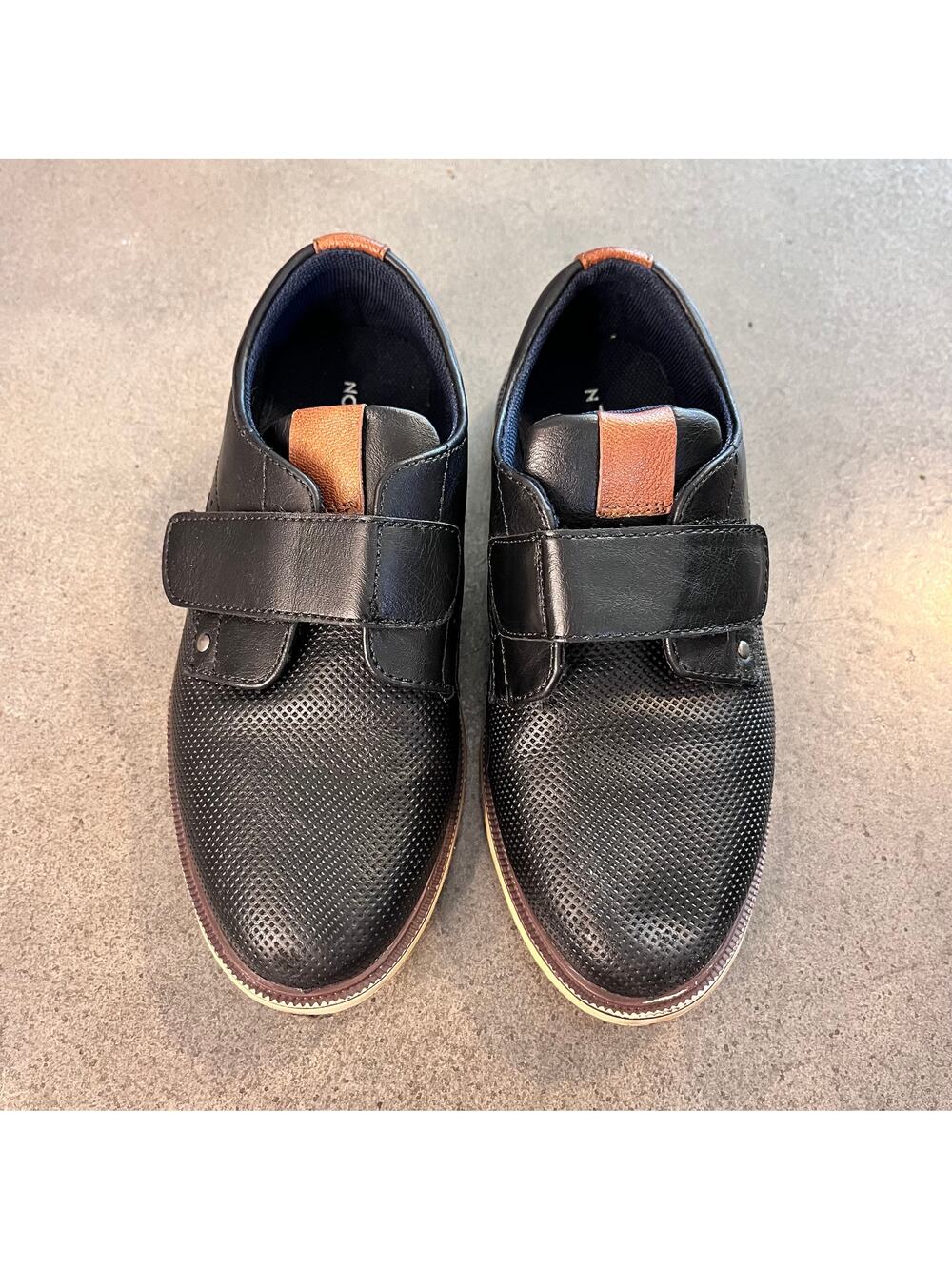Nordstrom Dorian Dress Shoes Black Youth Boys size 12 formal event church
